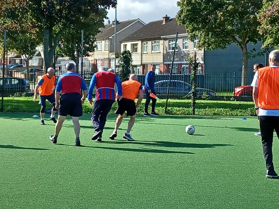 dccsportsrec's tweet photo. A few shots from our walking football blitz hosted in Priorswood Park astro pitch last Monday. Well done to the teams from Priorswood and Artane who both gave a fantastic account of themselves on the morning
#Sportsfest #EWOS2022 #positiveagingweek #agefriendlydublincity https://t.co/caoe7cydd5