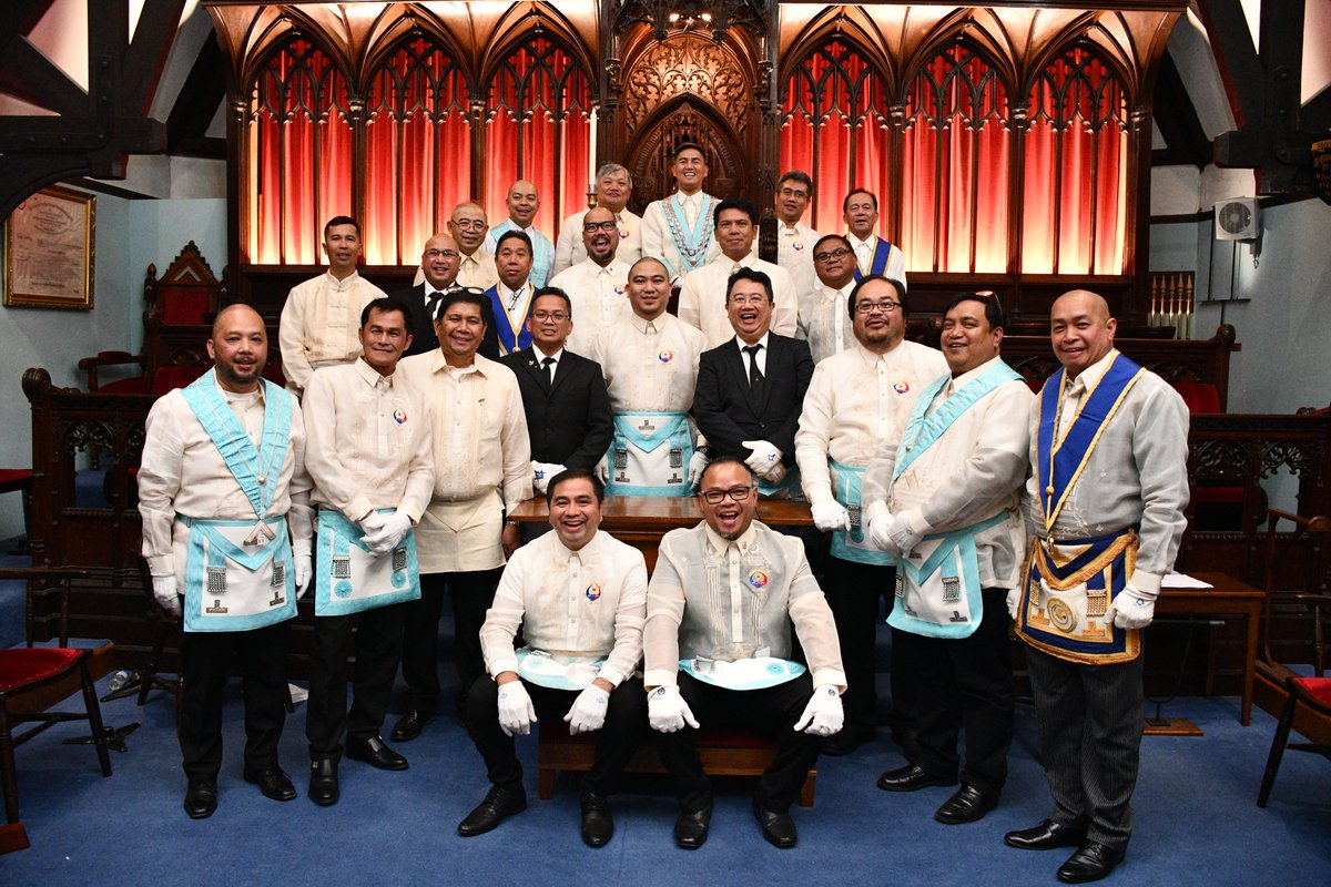 Dorset Freemason Tristan Hufano is Master of the Lodge of Hospitality and Concord No. 8645. Tristan invited #Philippine friends, who wore the barong tagalog. Tristan might be the first internet candidate to reach the Chair in Dorset! ▶️bit.ly/3dOHsTj