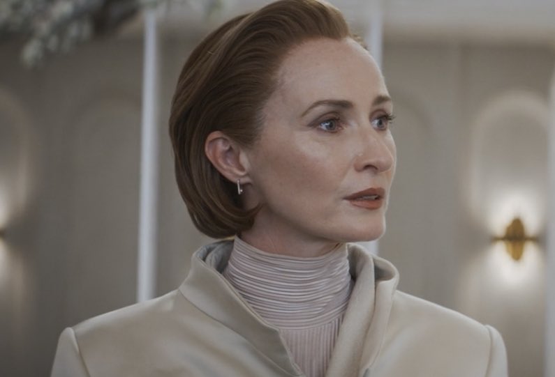 jynssuite's tweet image. #andor spoilers
-
-
-
-
this mon mothma outfit is supreme