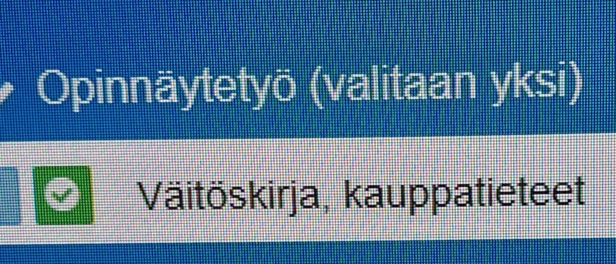 Pepin kanssa vajaan vuoden kanssa painineena ehkes tähän mennessä suosikkimerkintä 🥳 (en siis ite laittanut 😂) Voi miten nätti vihreä "suoritettu" väkäspallukka 🤩 #PhDone