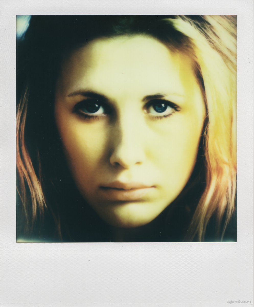 RojSmith's tweet photo. Model: @RaphaellaWLove, 2015
#polaroid #photography #instantlab #believeinfilm https://t.co/bH1ktTauuH