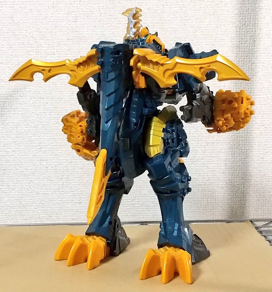 正規販売店 騎士竜戦隊リュウソウジャー DXキシリュウオー+スピノ