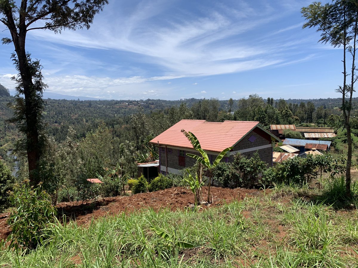 ltd_kad's tweet photo. Leo tuko kazi Nyeri. Nchi ni yetu sote. Kazi lazima iendelee. 🤝🏾 https://t.co/yYB5jNUlTD