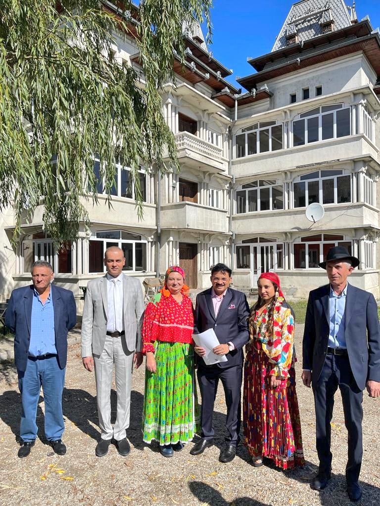 Visited Roma village near Bucharest, Romania. Interacted with the local community whose ancestors came from India. Their culture and language still have imprint of India. 

#Plenipot #ITU #IndiaAtITU