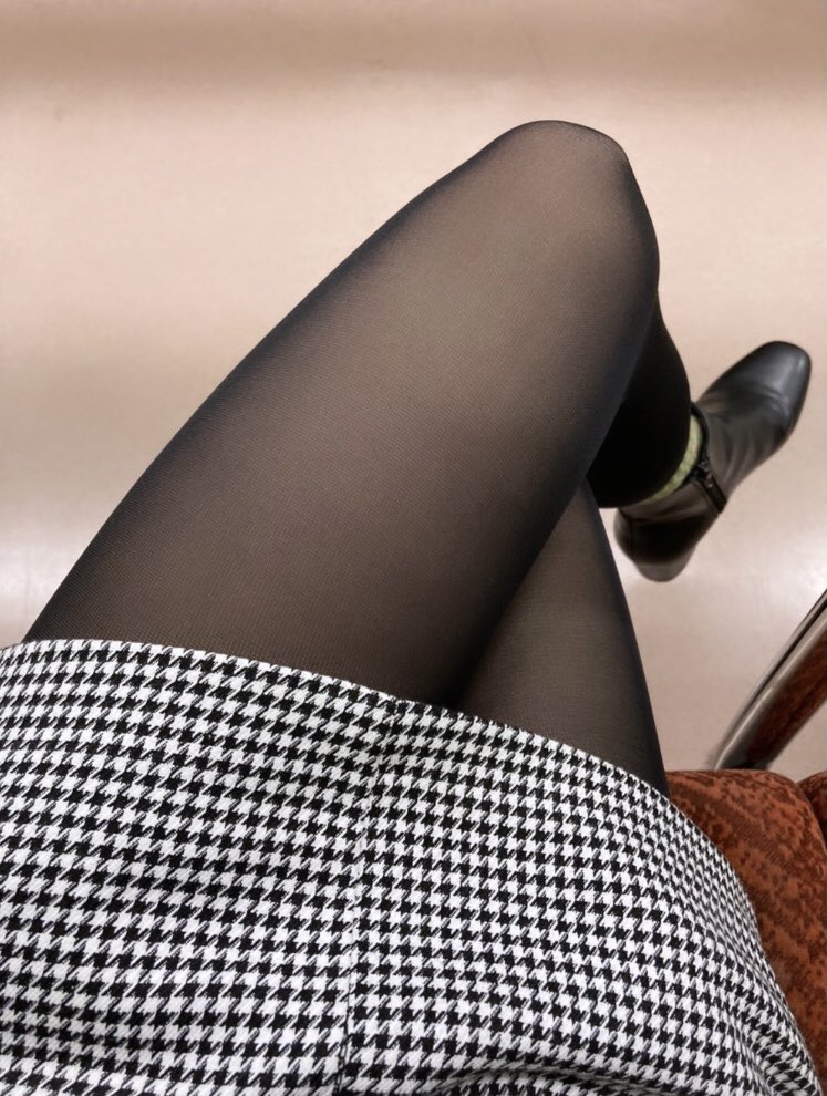 タイツの季節やってくるね🙈
お仕事終わりの方お待ちしてます！