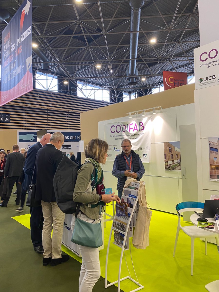 leCNDB's tweet photo. 📍 Jusqu'à demain, retrouvez le #CNDB sur le stand « Solutions #Bois : Solutions pour #construire, rénover et #aménager en bois » (Hall 6 – C02) du #CODIFAB.

Venez à la rencontre des acteurs de la #filière bois !
#logementsbois #habitat #social #ouiaubois #vivrebois #habiterbois https://t.co/kIcHOvQkpE