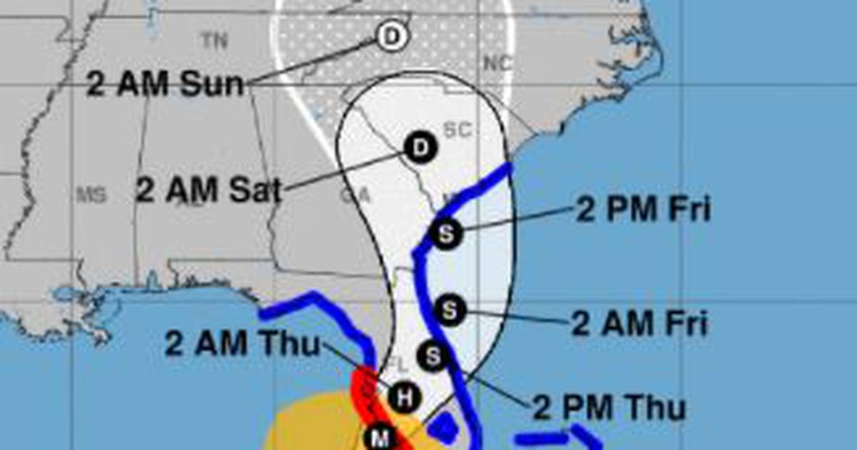SunSentinel's tweet photo. BREAKING: Hurricane #Ian nears Category 5 strength with top winds of 155 mph https://t.co/dHEkOdOmCY https://t.co/Cb80fTTWFc