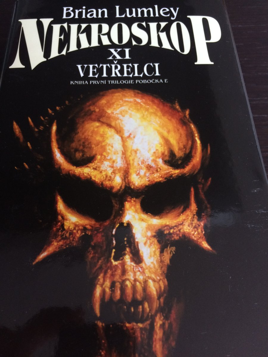 vacha_dalibor's tweet photo. První Nekroskop považuji za jeden z nejlepších hororů všech dob. Ale tenhle má číslo 11 (a znalí ví, že není poslední). Moc se tam mluví, vzpomíná, opakuje. Skutečným obsahem je to tak na dlouhou povídku. 
#horror #books #knihy #ctu #necroscope #lumley #vampires #upiri https://t.co/3KJC40xcaz