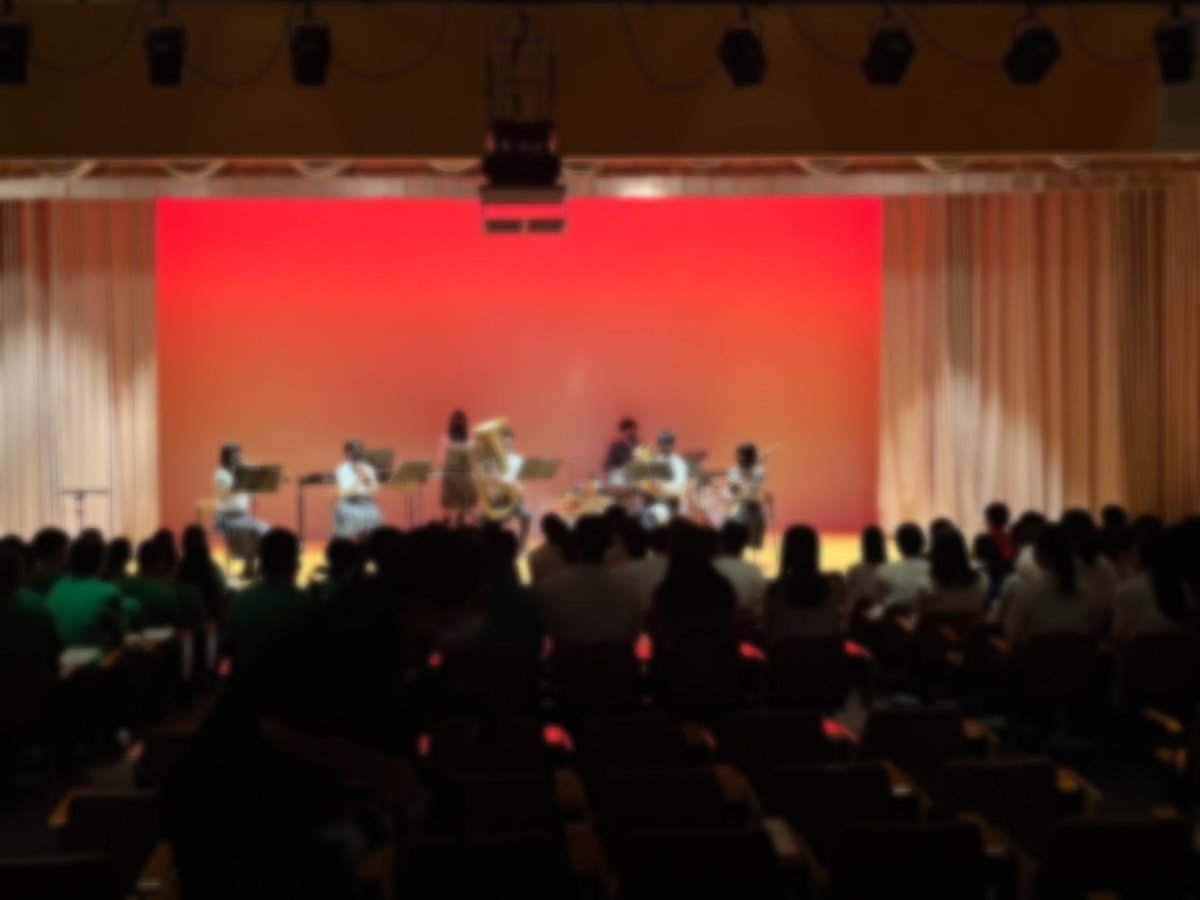 こんばんは🌙

文化祭が無事に終了しました！

今日で3年生が引退となりましたが、これから新チームで頑張っていきたいと思います。

見に来てくださった先生、生徒の皆さんありがとうございました🙇‍♀️

#阪南大高 ＃吹奏楽部