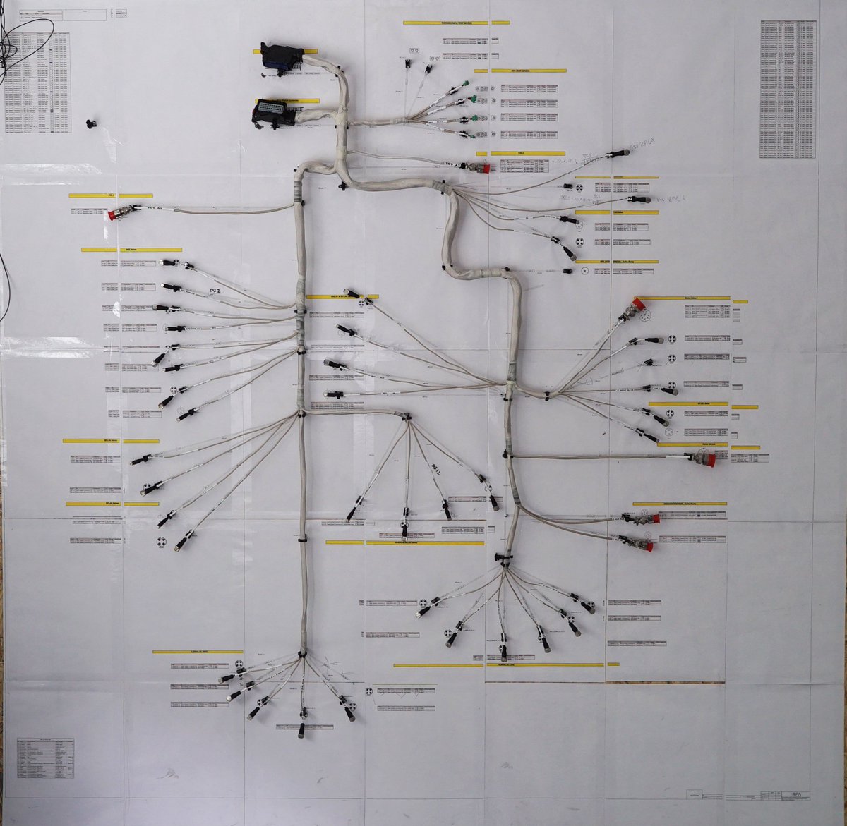 rfa_space's tweet photo. 😍 This wiring harness! Can you guess what it's for? https://t.co/TAqQxyQQ4f