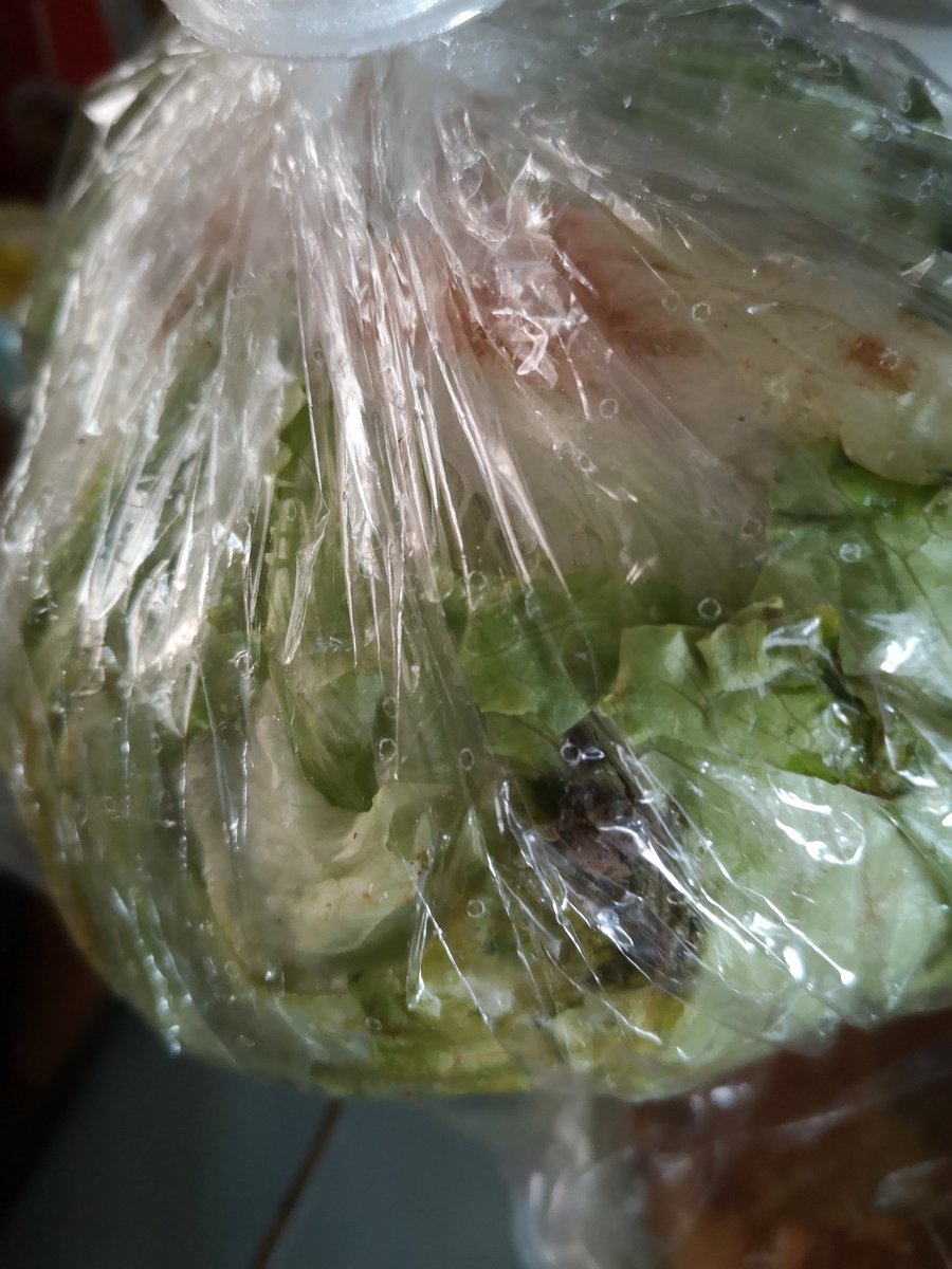 KirstyWarner's tweet photo. #Foodwaste: All for getting rid of #useby dates, but think we should still have a #bestby. Had lots of bread, fruit & veg etc that looks fine on the outside then cut into them & it's #spoilt. Recently it's been eggs, in date, but blown in the boxes & obviously #rotten. https://t.co/5pfqkuooOp