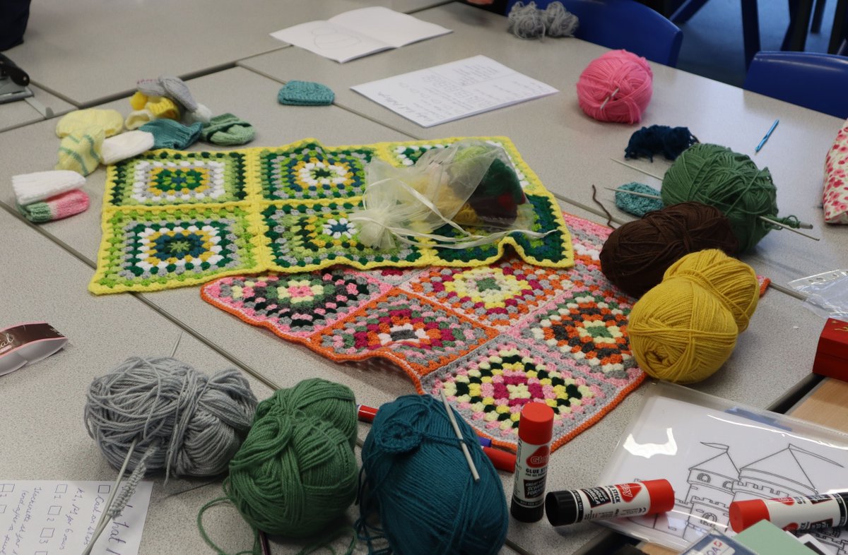 MountSchoolYork's tweet photo. In recognition of Quaker Week and the theme 'Share Your Light', Georgiana in College II has been teaching the girls in her House Team to knit baby bonnets. They will be donated to the neonatal ward at York Hospital once finished 🧶🌟

#QuakerWeek #ShineYourLight #WeKnowGirlsCan https://t.co/i3O2hlDQ7l