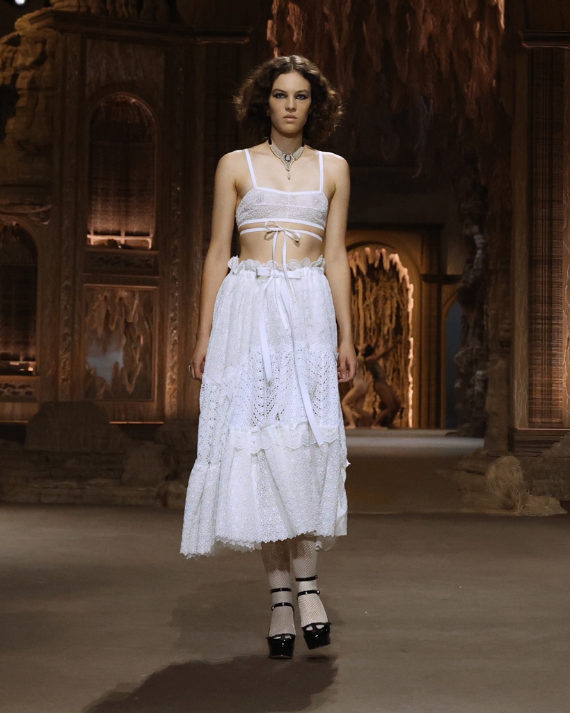 Dior showcases haute couture inspired by classical Rome - CNA Lifestyle