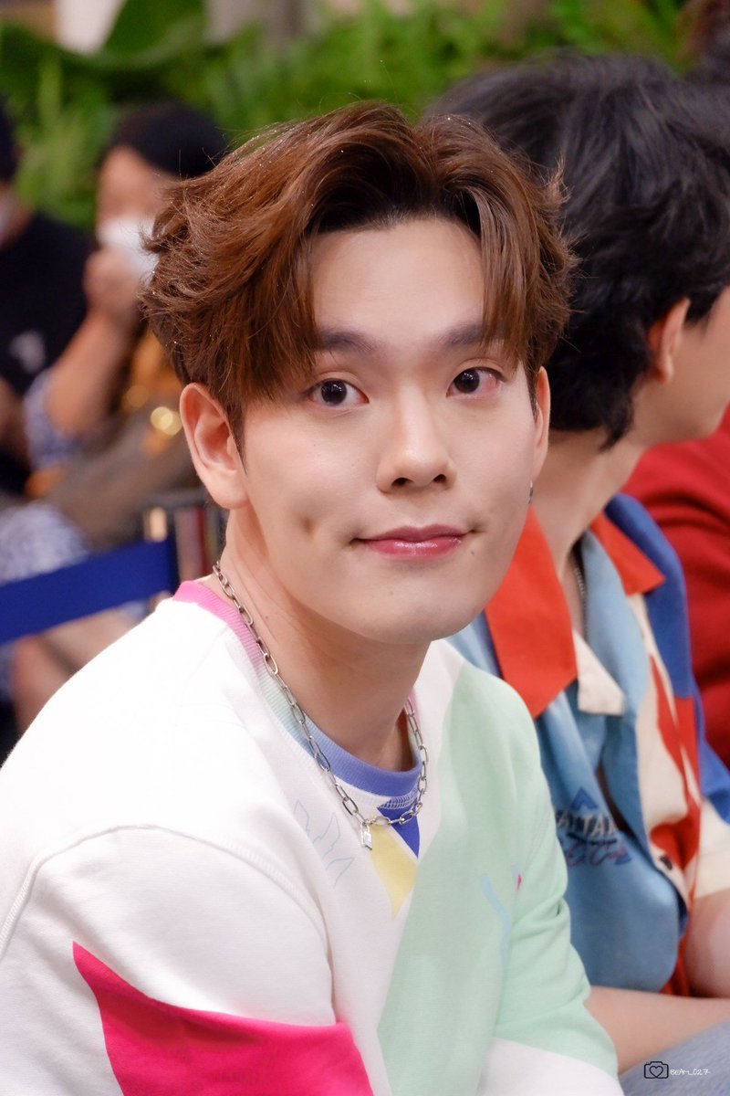 —#CTRPANUWAT #ขุณขิมมอญ #KimCop—

 #UrbanistaRama2xBKC 
 
He looks at you, you look at us，
Very nice😎