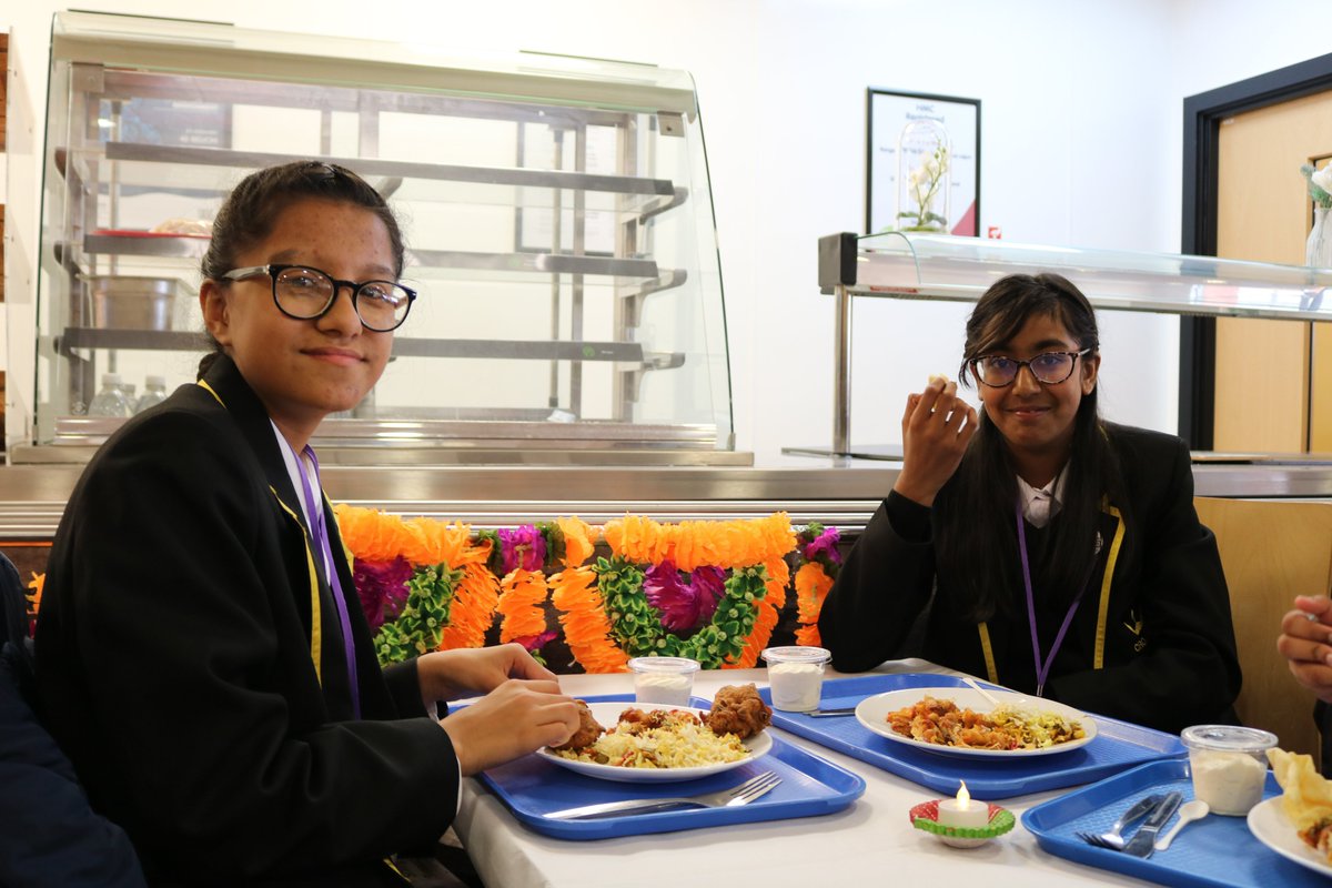 CHCC_Official's tweet photo. Today we are celebrating #Navaratri  We had Pradyumna Pradip Gajjar of @IskconLeicester
 @AvantiFields telling our students the story of #Navarati and #Diwali They are now enjoying a traditional meal! Soon to be followed by some dancing after school🕯️🎆💃 https://t.co/wIrpQtgWae