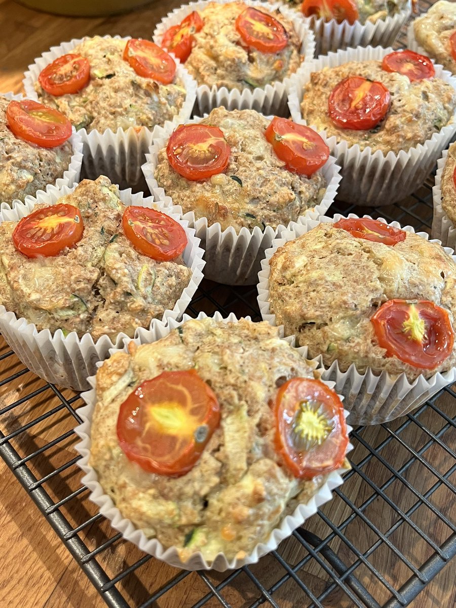 UHP_TorcrossCCU's tweet photo. It’s #WorldHeartDay tomorrow and #TeamTorcross Sister Emma has been baking some #hearthealthy treats!

@UHP_NHS @TheBHF https://t.co/A5fGdZIzaq