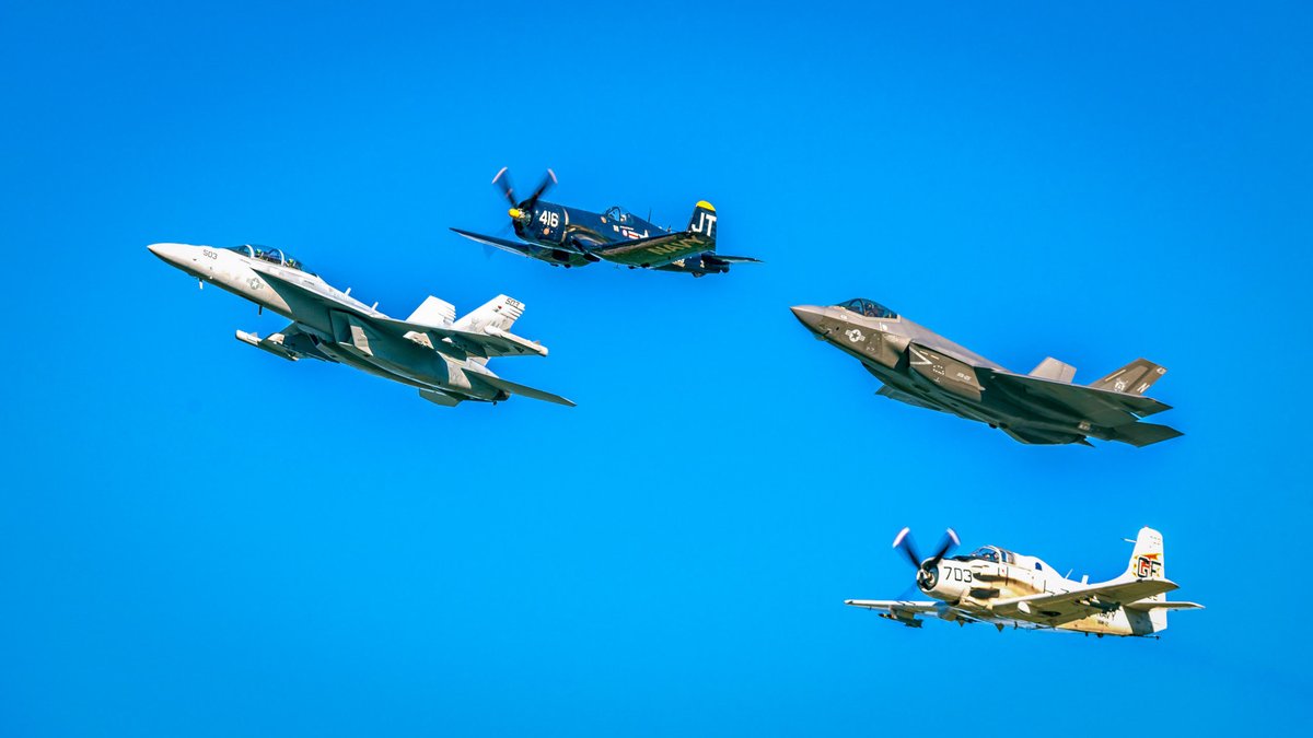 Navy Heritage flight at EAA 2022 F-35c, F4f Corsair, EF-18 Growler, A-1d Skyraider