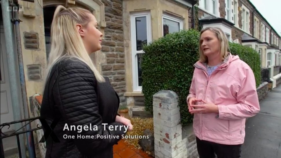 This week @ANGETERRY was on @BBCXRay sharing tips to cut energy bills and reduce burning gas #climateaction #energyefficiency 

Watch the full episode here: bbc.co.uk/iplayer/episod…