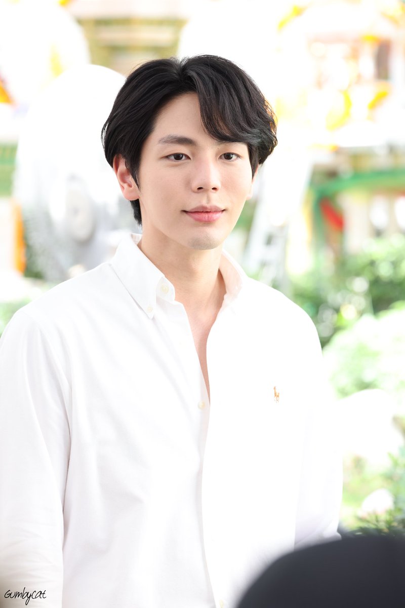 Gumbycat3's tweet photo. อัพอัพ กับแสงธรรมชาติ ชอบมากกกกก 😍 #หุ่นพยนต์ #uppoompat https://t.co/pwF1pdYmgk
