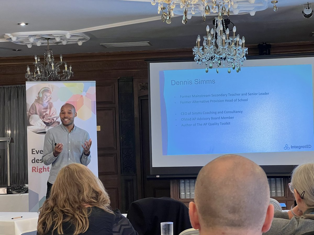 Right2Succeed's tweet photo. What are the characteristics of good quality alternative provision? @simmscoaching shares his @IntegratED_ed research with Rochdale schools #BuildingInclusiveSchools https://t.co/eZTOdW68Zw