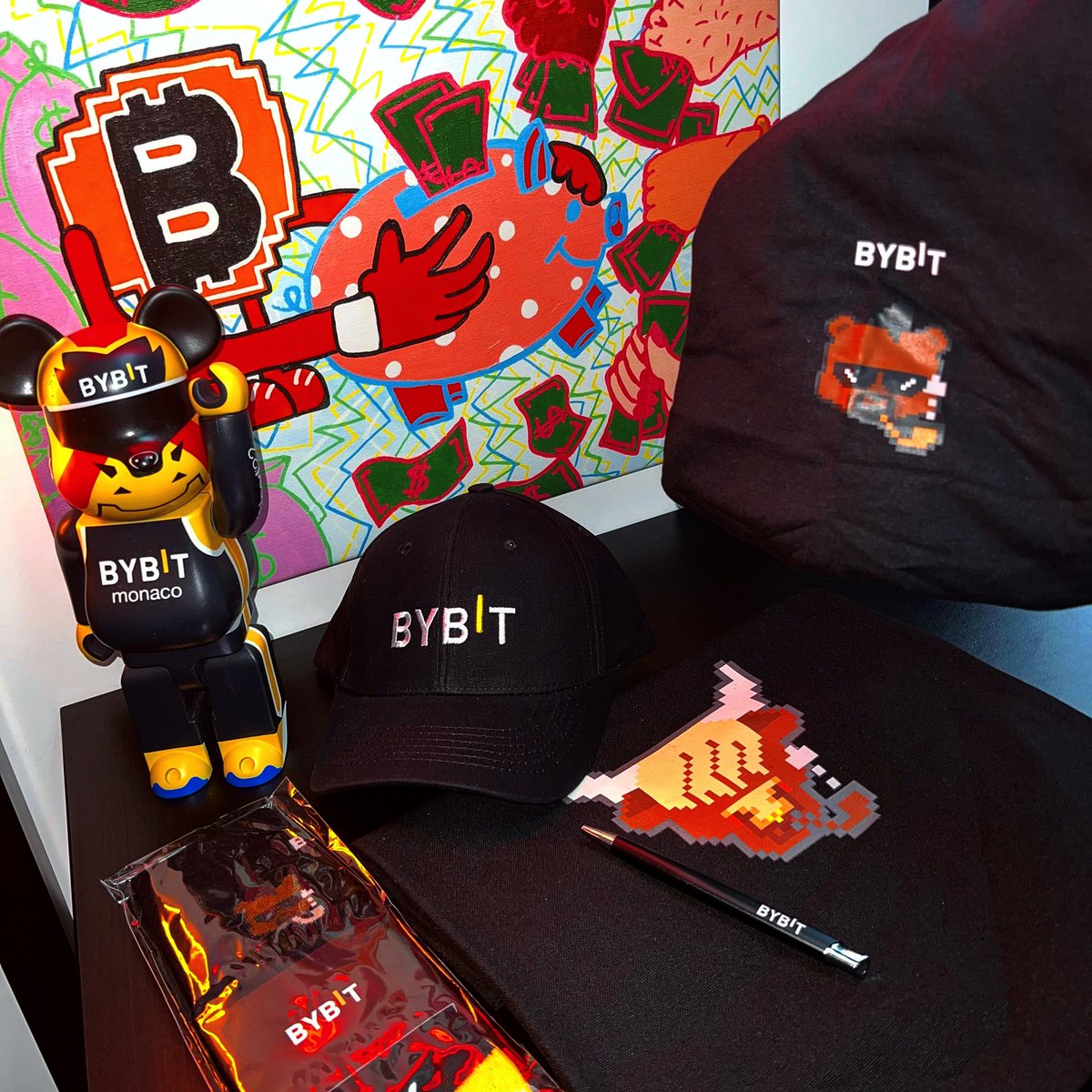 Masz konto na @Bybit?
To przeczytaj ⬇️

Do wygrania wielka paczka prezentów:

⁃1x długopis 🖊
⁃1x czapka 🧢
⁃1x tshirt 👕
⁃1x skarpetki 🧦
⁃1x torba 👜

ZASADY:
✅ Follow <a href="/Bybit_Official/">Bybit</a>, <a href="/KdpSklep/">KDP Sklep</a> i <a href="/MarekStiller/">Marek Stiller</a> 
♻️Retweet tego postu 
❤️Like 

Wyniki za 24h ✌️