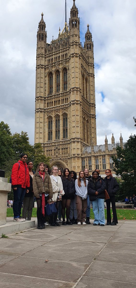 SHSPolSoc's tweet photo. Great morning spent at @UKParlEducation Parliament this morning with @sydsixthform @Of_By_For_GDST. Students held a very impassionated debate on assisted dying! #politics https://t.co/XiqUFETChL