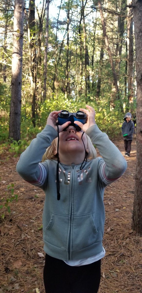 McMahonFirsties's tweet photo. Look up. Look around. Look down.We had a great time using binoculars. #mcfirsties #handsonlearning #fostercuriosity #getoutside #firstgradeforesters https://t.co/TjnqIEilNx
