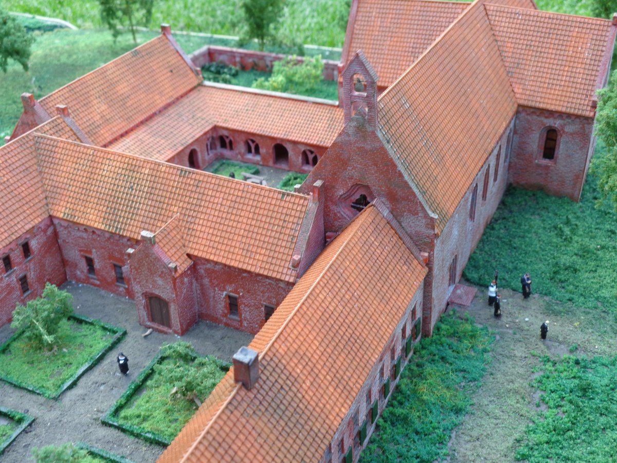 MuseumHelmantel's tweet photo. Lezing: De 34 kloosters van Groningen

Op vrijdag 14 oktober organiseert Museum Helmantel in Westeremden de laatste Weemavond van dit seizoen. Bouwe Luurtsema zal deze avond een lezing geven over de 34 kloosters die in Groningen hebben gestaan of nog staan. https://t.co/ozzZSFwvoH