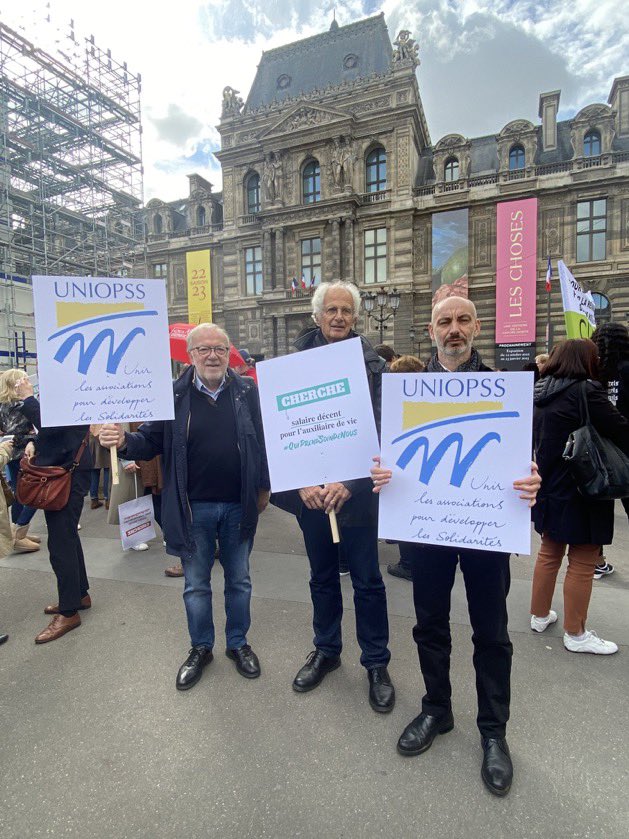 GoldbergDaniel's tweet photo. Dans toute la France, la mobilisation se poursuit sur la #PénurieDesMétiersdelHumain
Tous les établissements et services des solidarités et de la santé sont touchés : « Ils ne fermaient pas tous, mais tous étaient touchés, fragilisés, désorganisés, épuisés. » #QuiPrendSoinDeNous https://t.co/7hHX8pXT9M