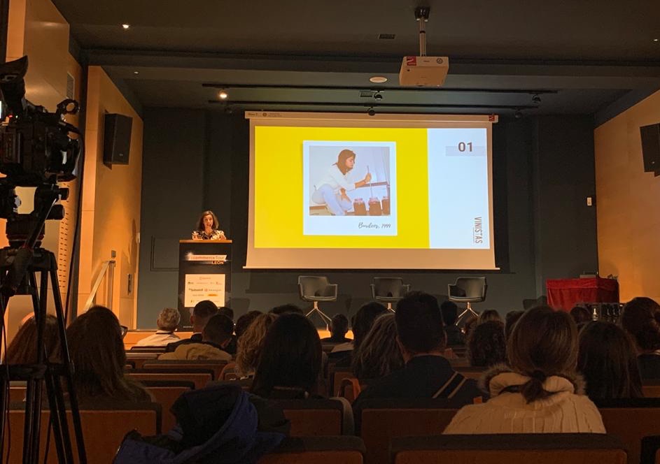 Ecommerce_es's tweet image. 💯 #StartupMoment IV. Turno de Ruth de Andrés, enóloga de #VINISTAS, nos habla sobre este #ecommerce leonés en el #EcommerceTourLeón. 

@losvinosderuth