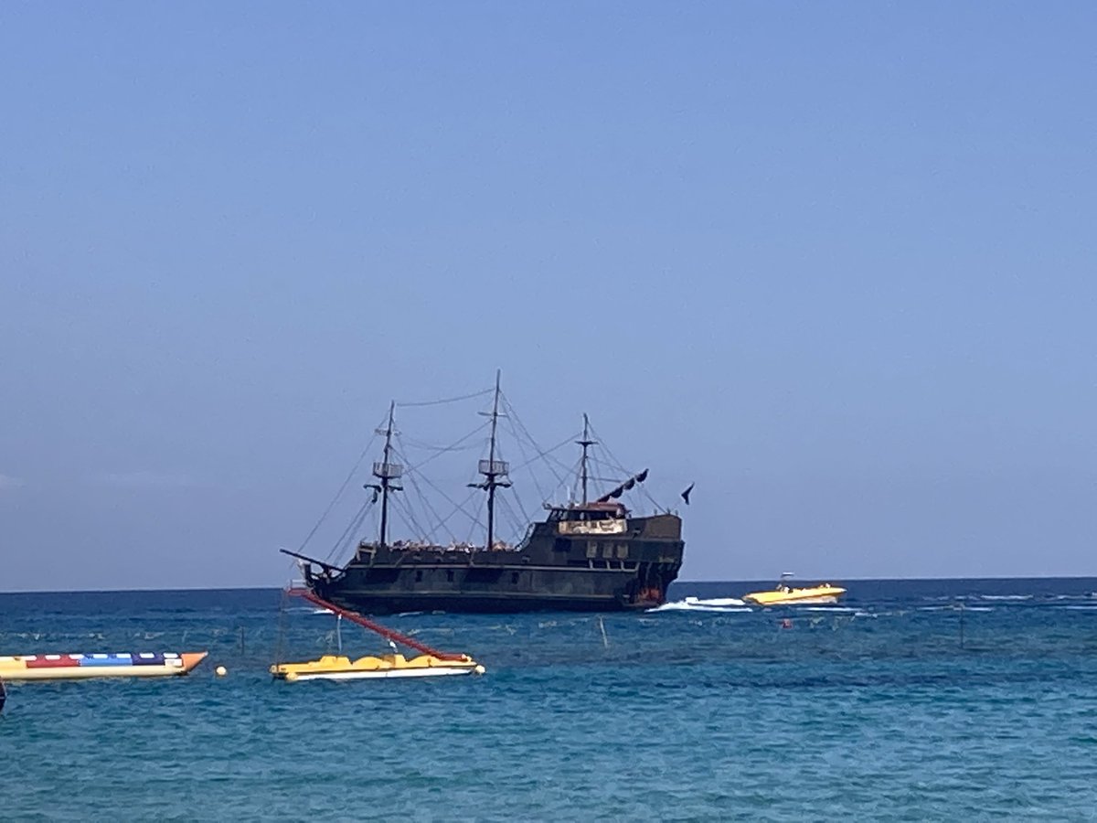 ARRRTHR's tweet image. 🏴‍☠️GIVEAWAY🏴‍☠️ 
🌟15 ARRR🌟
To Enter:
                Follow @ARRRTHR 
                Follow @PirateChain 
RT this &amp;amp; tag a friend below 👇 

Let the world know about the worlds most anonymous crypto &amp;amp; the solution to #CBDCs 

Pirates ARRR here to stay &amp;amp; you’re all welcome aboard🏴‍☠️