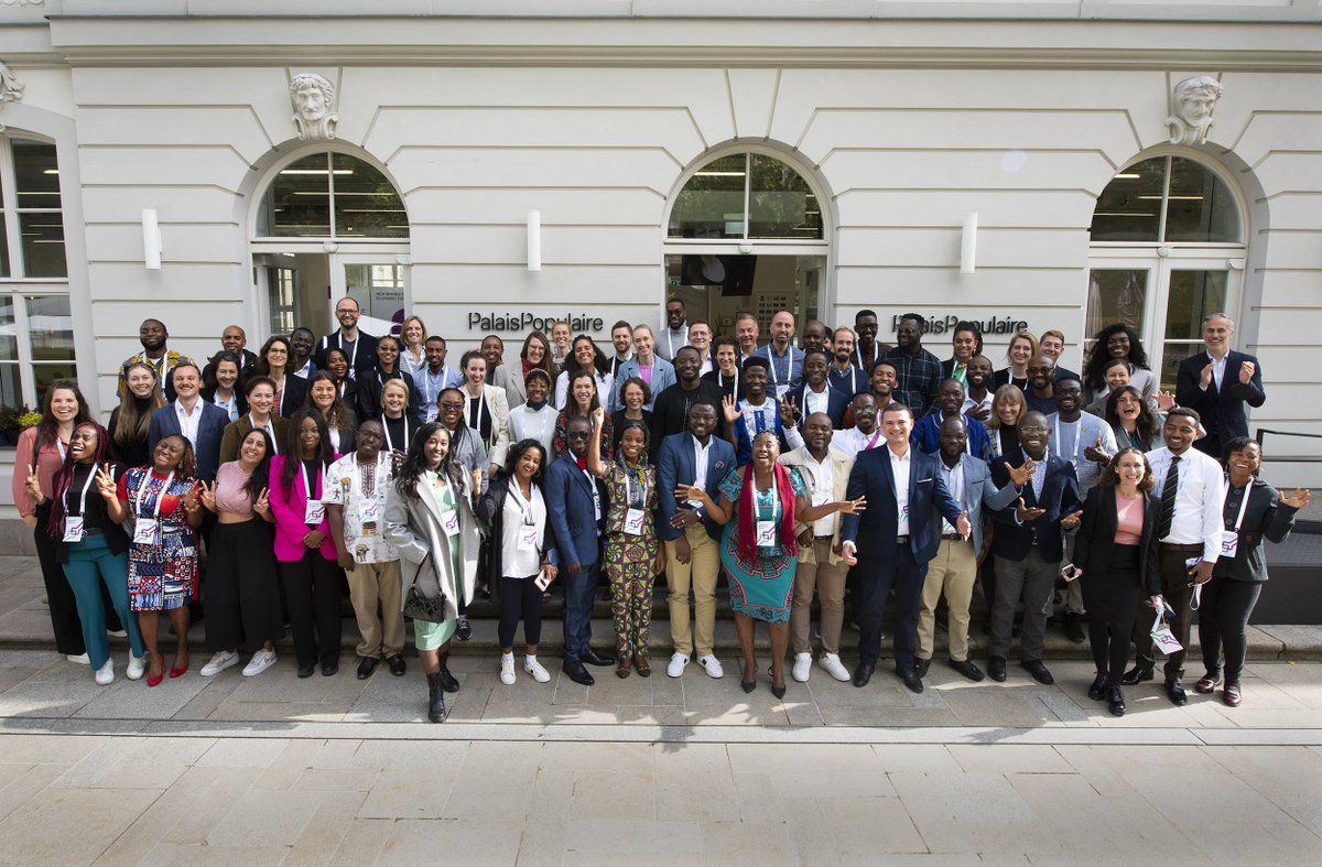 Land_der_Ideen's tweet photo. Die #AGYLEBerlinWeek ist eröffnet. Wir freuen uns auf 3 Tage volles Programm mit den Young Leaders &amp; bedanken uns bei allen Beteiligten für das großartige Opening! @AgenturWirtEnt @BMZ_Bund @giz_gmbh @holger_loesch @ReDISchool @Founderland_ @ClausStaecker @deutschewelle @Der_BDI https://t.co/OZggC2rUDD