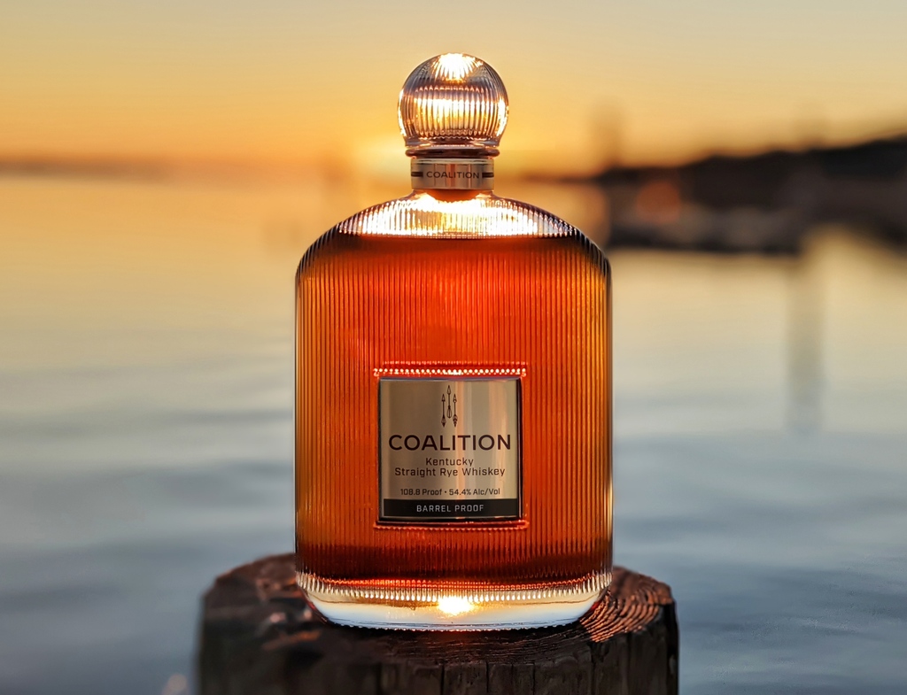 Coalition100Rye's tweet photo. A delicious Coalition 100% Rye with the view. Enjoy!

#ryewhiskey
#bourbon https://t.co/5MFM8KZ0zu