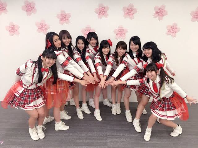 Rev_manami's tweet photo. KARAが7年ぶりに復活するってことは…Rev.from DVLの復活まであと2年？🫣()

って考えちゃうくらい今もずーっとRevがいちばん好き😭 https://t.co/WqeniuwYGg