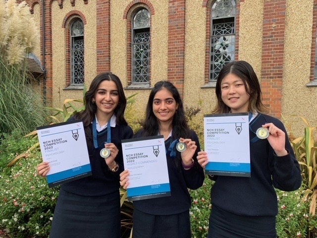 staugustinespre's tweet photo. Congratulations to three of our sixth formers who recently received their medals for their essays for the Year 12 New College of Humanities (NCH) Essay Competition 2022. This was part of our #CoreRE @staugustinesp @StAugHead @StAugsPriory6 https://t.co/CUNOfHVJZw