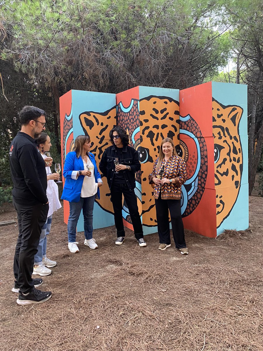 Entregamos al <a href="/AjuntamentGava/">Ajuntament de Gavà</a> la pieza “Caras de un México diverso” del artista mexicano #PioDiego expuesta en #MISONNY edición #Catalina Gracias <a href="/GemmaBadia/">Gemma</a> por hermanar la cultura mexicana con #Catalunya y apoyar el arte. La pieza estará exhibida en el Ayuntamiento #VisitaGavà