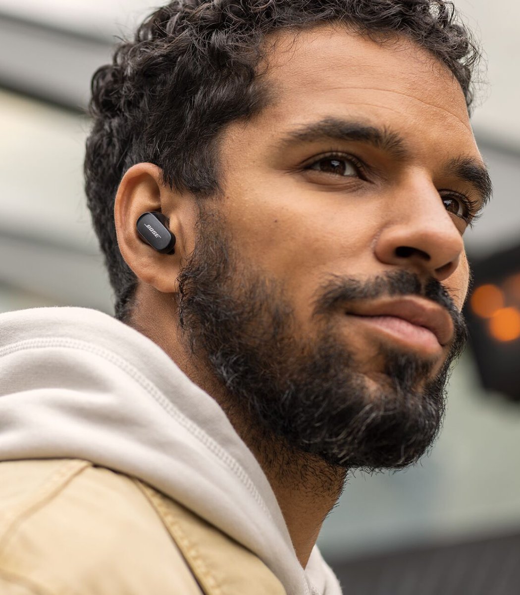 Bose_Japan's tweet photo. 聴きたい音は、自分で決める

ノイズキャンセリングが最大のQuietモード、周囲の音も聞きたい時はAwareモードを選択してください。ActiveSenseテクノロジーはバスの通過音など、迫ってくる音を快適なレベルに自動調整します。

https://t.co/ysnHFmCxY3

#QuietComfortEarbudsII #QCEII #BoseEarbuds https://t.co/GWyLZmrHI4