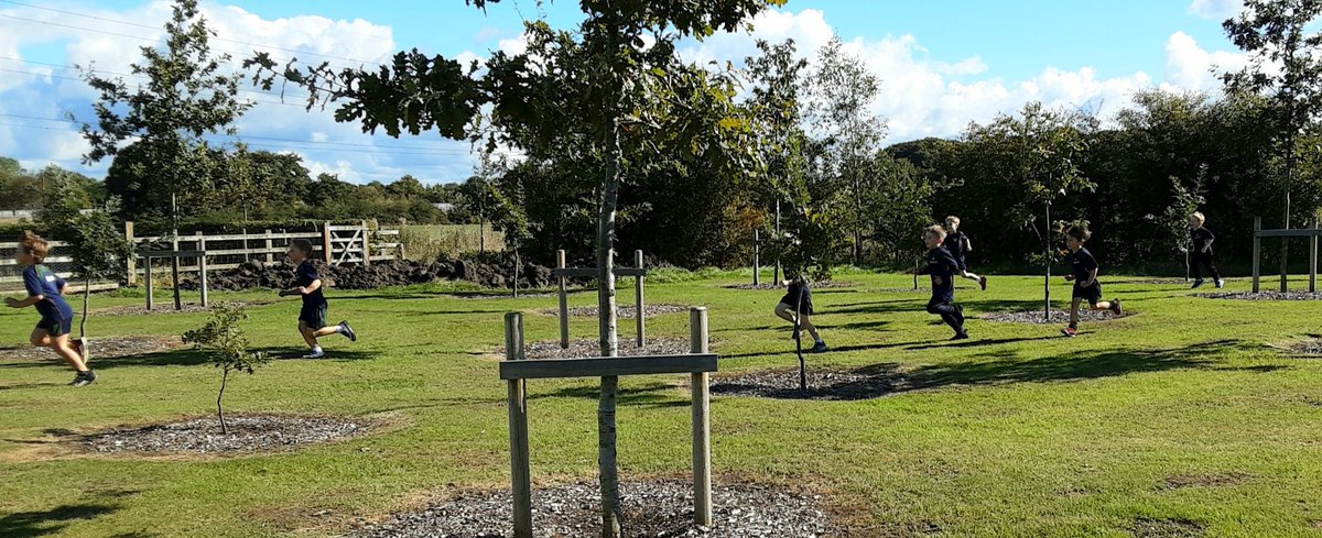 Practising for tomorrow's Cross Country event and meeting a famous poet <a href="/Ashbridge_Sport/">Ashbridge Sport</a> <a href="/ReadMagicFest/">Reading is Magic</a>