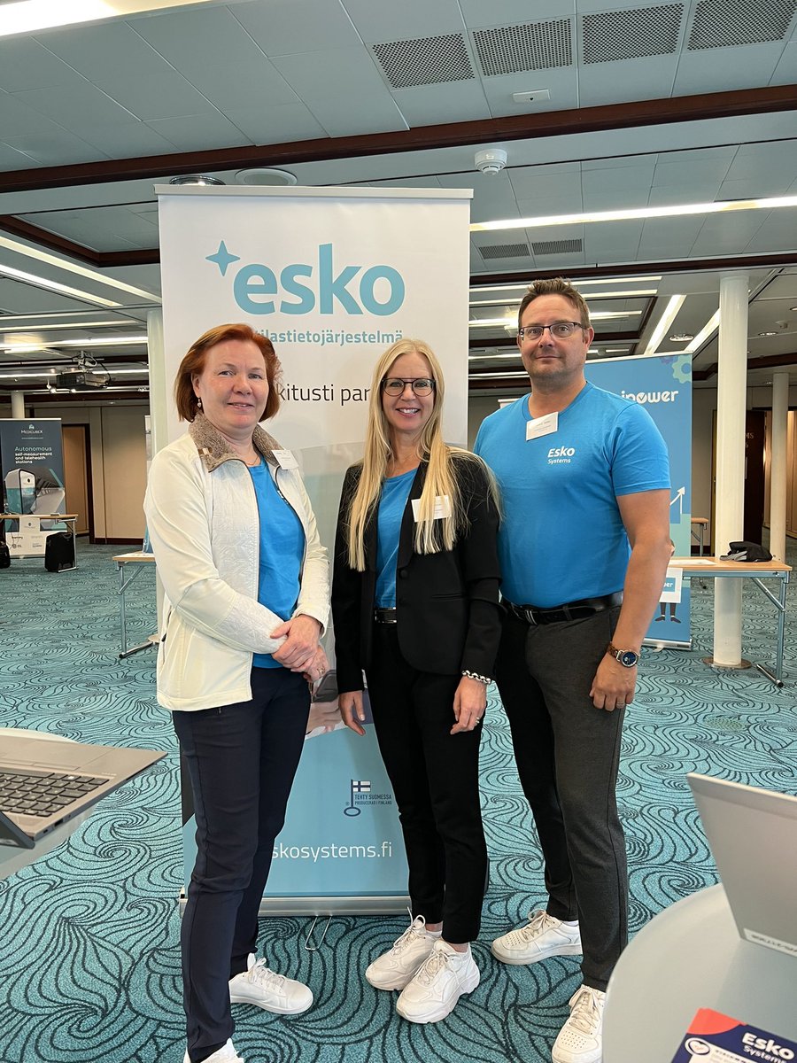 KHarjapaa's tweet photo. Tennarit ja t-paidat taas edustamassa 👌🏻#ehealth22 konferenssi, meille tärkeän digitaalisuus-teeman ympärillä.
Odotamme mielenkiintoisia esityksiä ja keskusteluja!
#eskosystemsoy #soteict https://t.co/mOgwVRuWgO