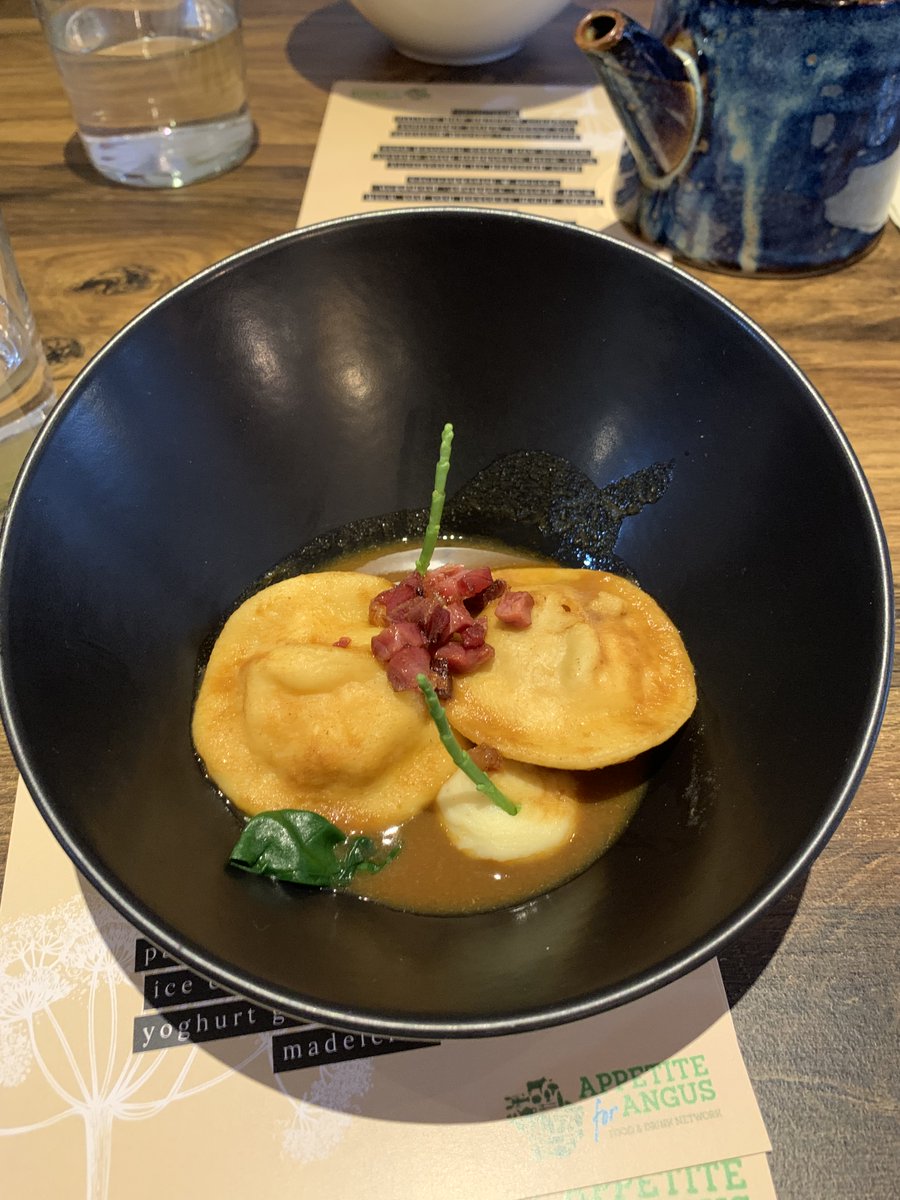 investinangus's tweet photo. It was great to be part of the Great Angus Dinner at Rae's in Montrose, celebrating the diverse food and drink produced in Angus. A fantastic opportunity to build connections within the sector and get more local food on Angus menu's and shelves. @appetite4angus #investinangus https://t.co/XclCGUPSgU