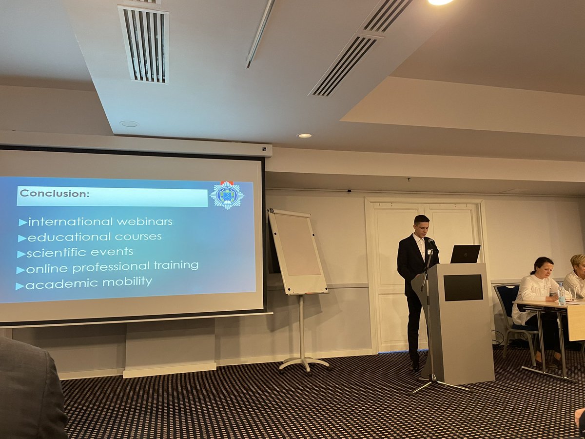 PULS_PHS's tweet image. Also Serhii Sanakoiev from Dnipropetrovsk State University of Internal Affairs emphasizes the importance of international cooperation and exchange. Highly impressed by the presence of our Ukranian colleagues here #bebravelikeukraine