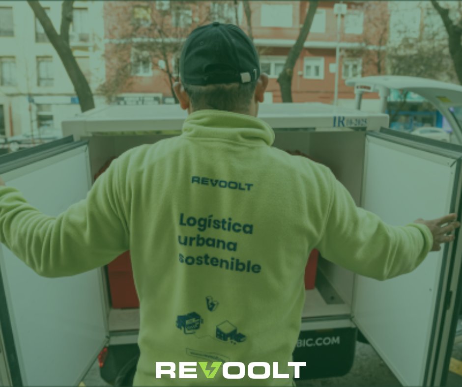 🙌 ¡Confiamos en nuestros profesionales!

La pasión por la tecnología es lo que nos une, además de eliminar las emisiones de CO₂ con nuestra flota multimodal sostenible. 
👉 ¿A qué esperas para unirte a nosotros? bit.ly/3N574XQ

#Revoolt #logistica #sostenibilidad