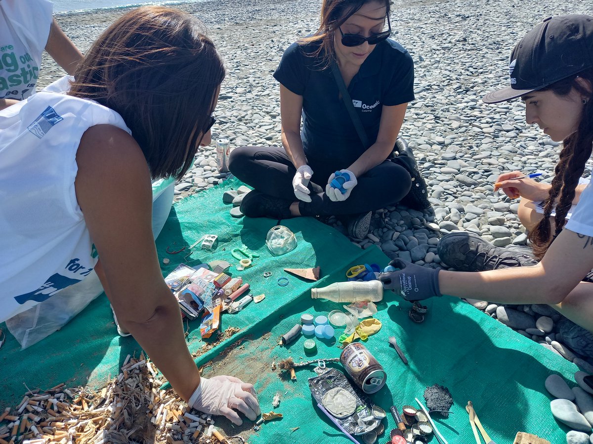 Oceanic_MS's tweet photo. Oceanic supported the #potavristou campaign (#reachout campaign) by @AKTI_NGO.
Oceanic colleagues from our Limassol office, attended a Beach Clean-up event today Wednesday 28 September, at Lady’s Mile Beach, Limassol.
-> 80% of the litter collected was plastic.
#OceansFirst #ESG https://t.co/DgRvQ2ajln
