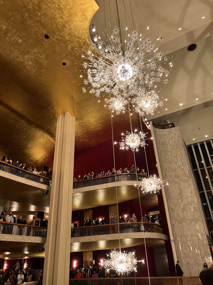 Danni Feng (@dannifengmed) on Twitter photo Metropolitan Opera opening night with the best co-residents! <a href="/LHHUrology/">@LenoxHillUrology</a> Metropolitan Opera opening night with the best co-residents! <a href="/LHHUrology/">@LenoxHillUrology</a>