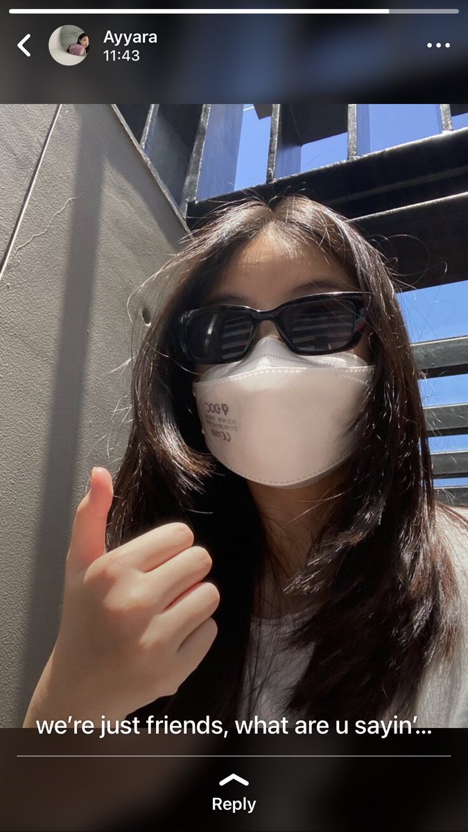 we're just friends

jaehyun few tweets au, by laveeis