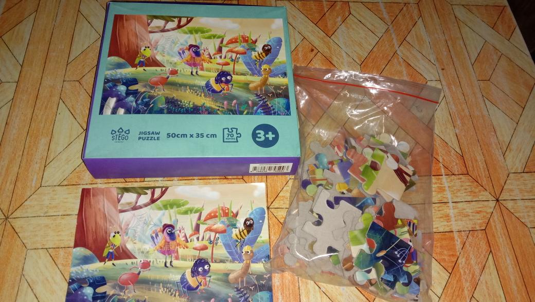 KataMaca's tweet photo. Ah jadi ingat... Buku pop-up dari #Impianstudio ada yang bundling dengan puzzle juga.  Anak-anak suka tapi... Katanya kurang 😅 kok cuma ada satu set. Makanya kadang sedih jika anak yang main ke #KataMaca suka cari mainan edukasi baru... https://t.co/I3RXa5HRwO