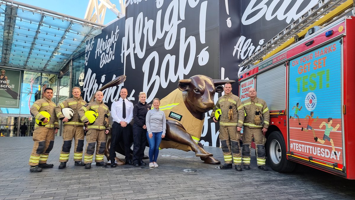 WestMidsFire's tweet photo. The Birmingham bull's ready for the @UKRO2022 #FestivalOfRescue! Are you?
Thanks to festival ambassadors, @MSASafety, for tailoring his hot new kit. The FREE two-day event is open to the public this Fri and Sat. Find out more: https://t.co/vpMxXiUGzv
#UKRO2022 @PhilipLoach https://t.co/DVcfbXToSG