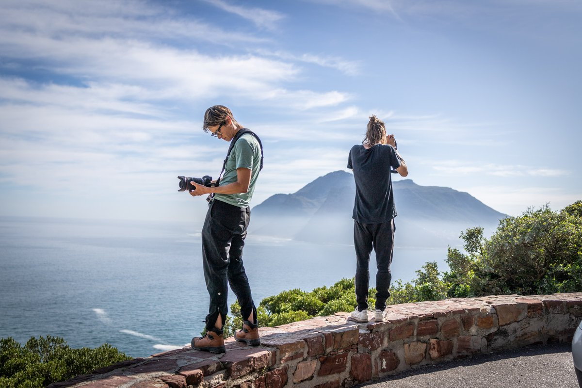 thependatrust's tweet image. Our #photography volunteers on Chapman's Peak in Cape Town ⛰

We just added new start dates for our #nonprofit  photography program:

CAPE TOWN:
2022: October 16
2023: February 19 / May 14 / July 17

LIVINGSTONE: 
2023: July 31

Learn more: pendaphototours.com/tour/photograp…