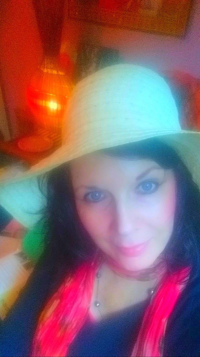 Bono66020372's tweet photo. #Author, #featurewriter, #photographer & #videographer #SusanMayfield organised #naturistphotographicholidays in #Spain & #Ibiza & she used to take #stillsandvideos which got #published in #HandEMag & #videos which were sold from an ad at the back of #HandEMag = #Video : #kelly https://t.co/vCHLiz7z4b