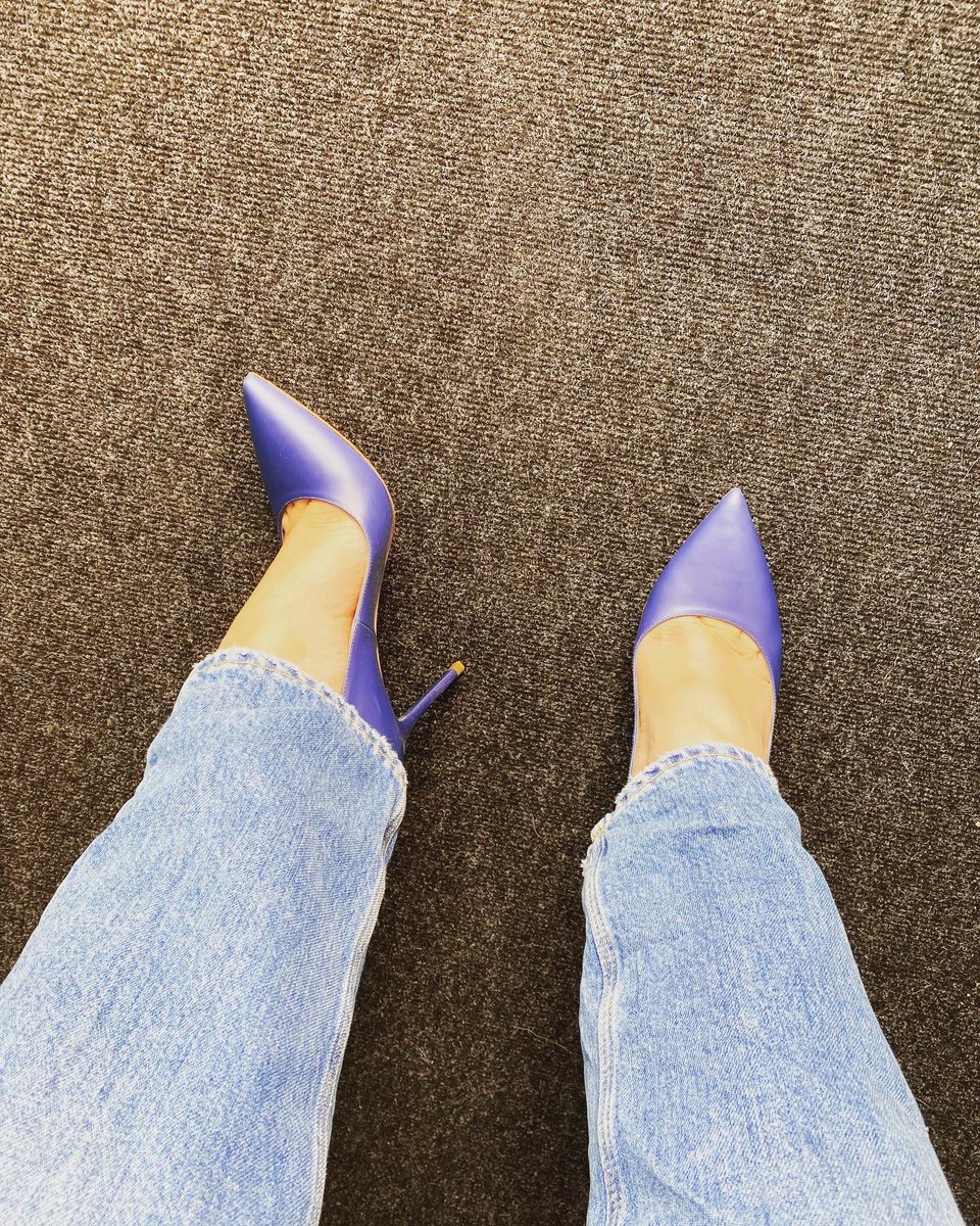 HappyFeetFans's tweet photo. Blue 💙 #heels #heelsaddict #feet #feetmodels #onlyfans #onlyfansgirls #instagood #instagram #happyfeet https://t.co/6zubcdpWwd